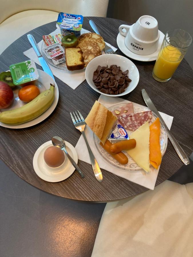 Appart'Hotel Saint Patrice Bayeux Zewnętrze zdjęcie
